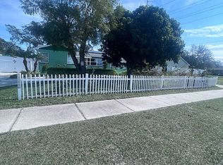 1215 49th St N, Saint Petersburg, FL 33710