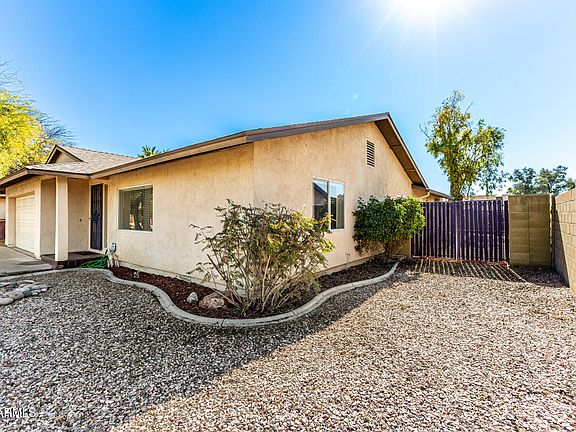 3rd image of 8721 E AMELIA Avenue