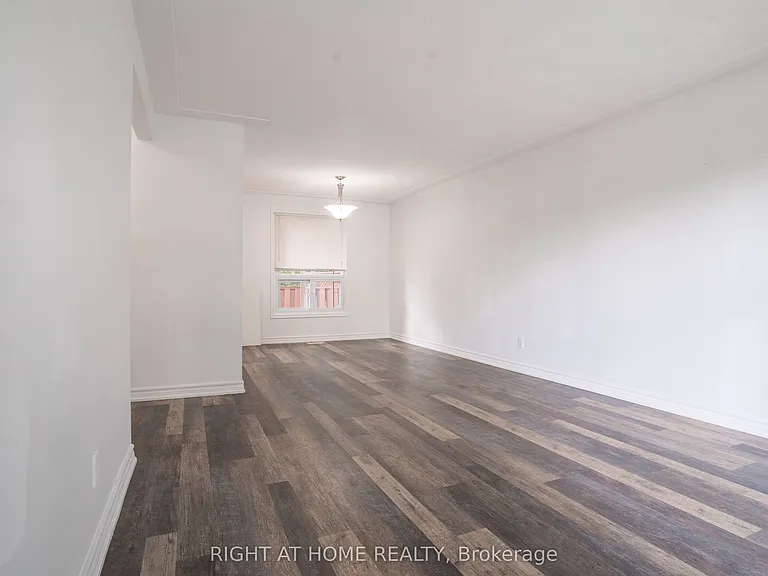695 Glen Forrest Blvd #UPPER — Photo 14