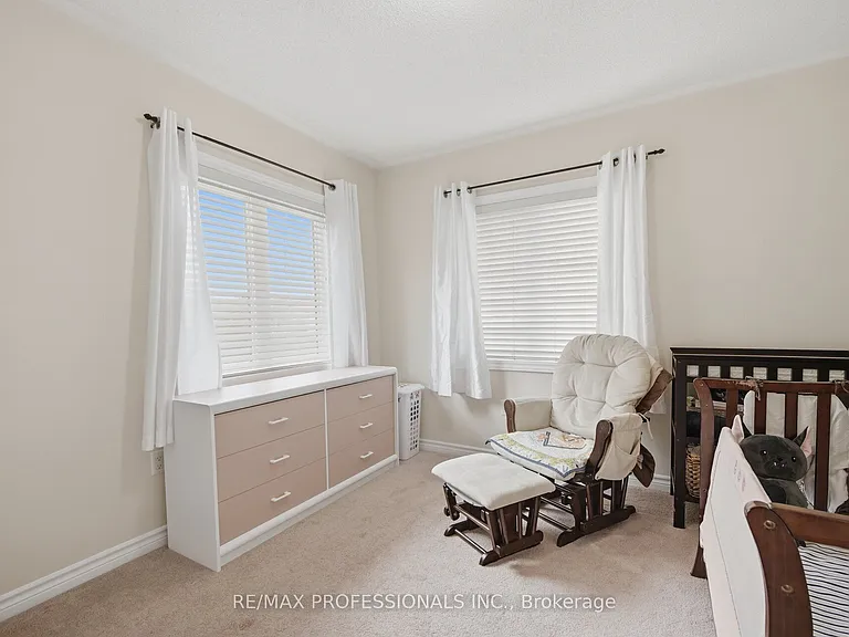 45 Horton St #MAIN 2ND — Photo 26