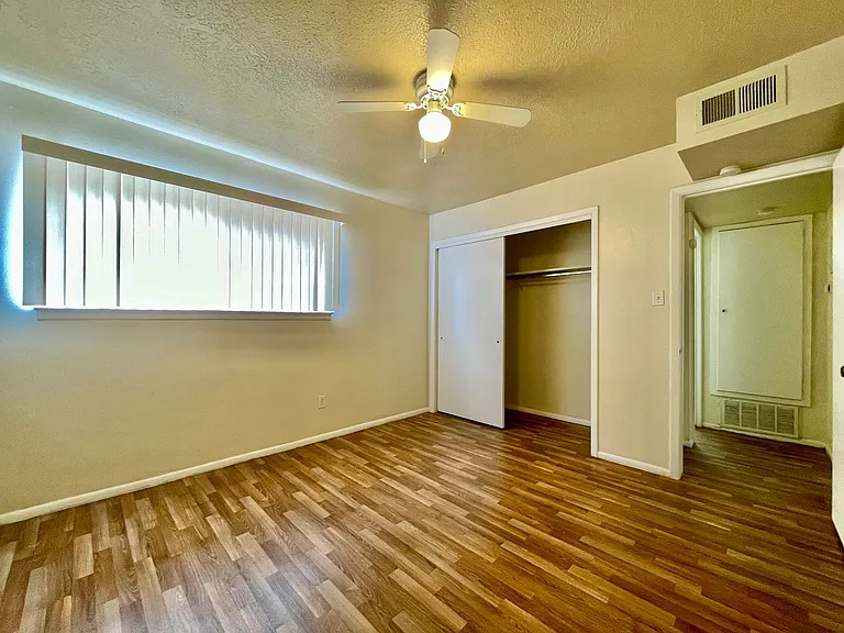 Casa Del Arroyo Apartments — Photo 4