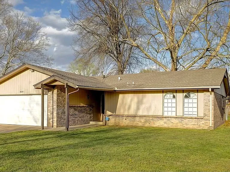 4309 S Date Ave — Photo 1