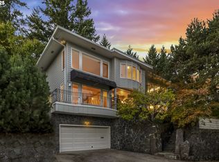 2983 SW Canterbury Ln, Portland, OR 97205