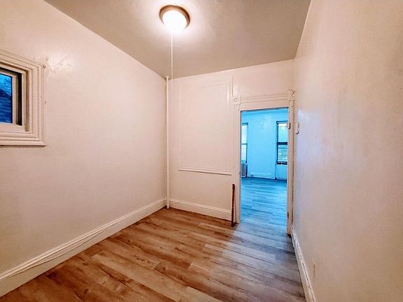 4th image of 88 Jordan Ave APT 1
