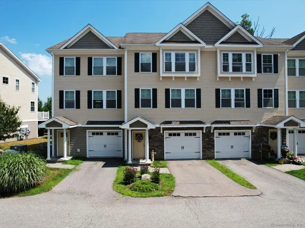 6 Village Crossing #6, East Lyme, CT 06357