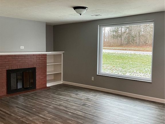 4th image of 1275 E Western Reserve Rd