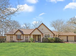 1509 Windsor Dr, Friendswood, TX 77546