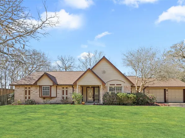 1509 Windsor Dr, Friendswood, TX 77546