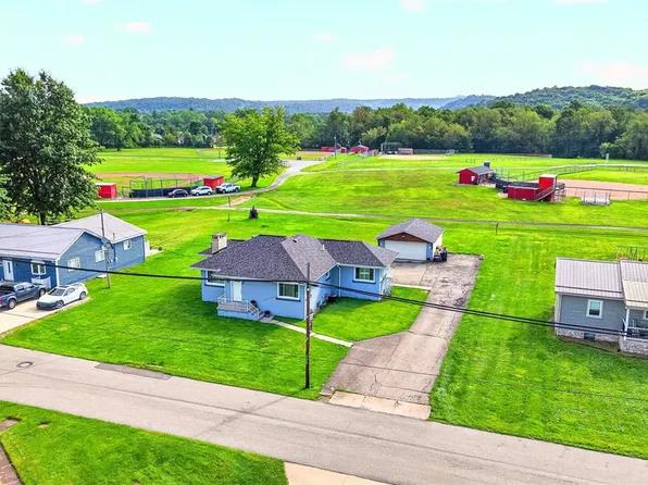 734 Cemetery Rd, Perryopolis, PA 15473