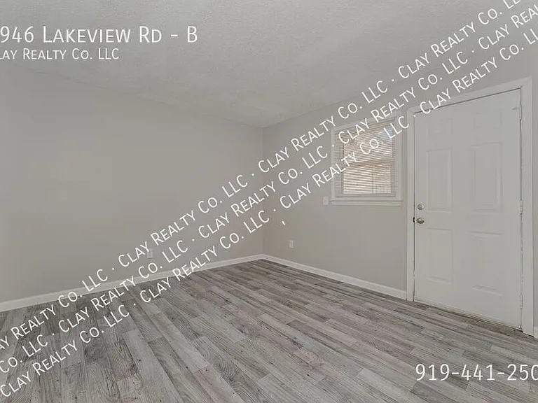 1946 Lakeview Rd #B — Photo 16