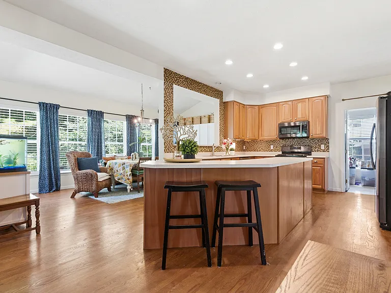 Kitchen & Sunroom