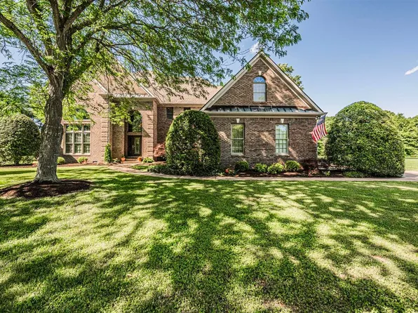 1818 Todd Trace Ct, Bowling Green, KY 42103