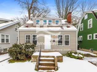 922 Edgewood Dr, Royal Oak, MI 48067