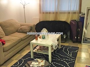 11 Darling St APT 1A, Mission Hill, MA 02120