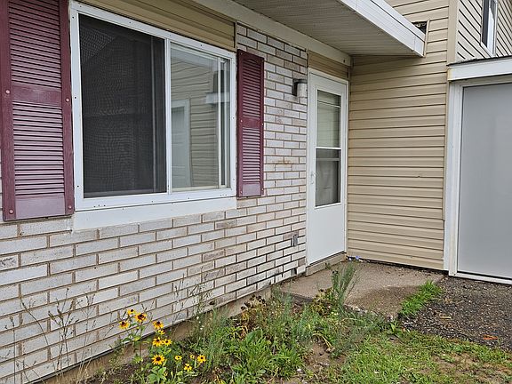 3rd image of 512 Liberator St