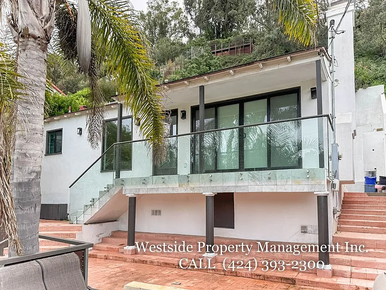 386 Entrada Dr — Photo 18
