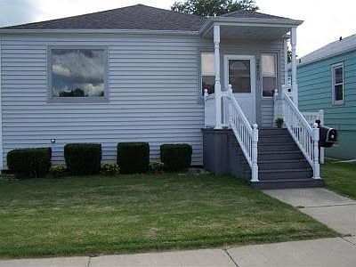 1st image of 2825 White Oak Ave