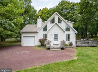 257 Valley View Dr, Albrightsville, PA 18210