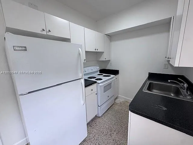 900 SW 5th Ave #3 — Photo 14