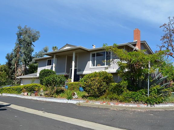 4th image of 208 Appian Way