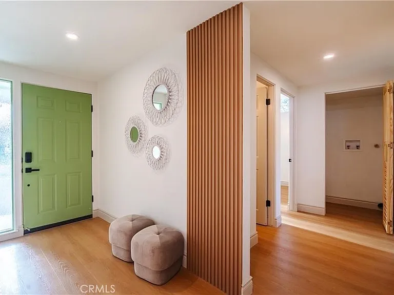 236 Mission Dr — Photo 2