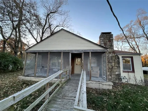 5142 N Randolph Rd, Kansas City, MO 64119