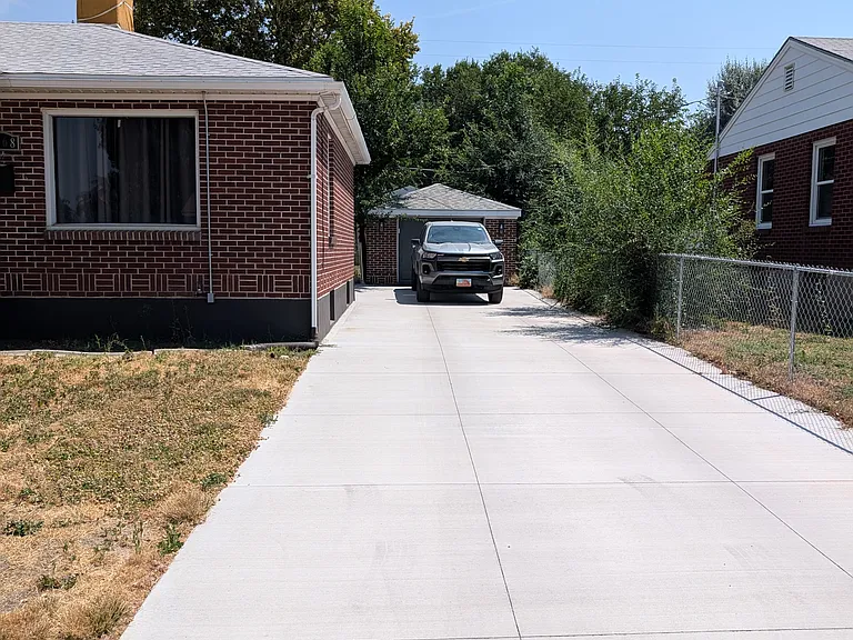 1768 N 300 W — Photo 2