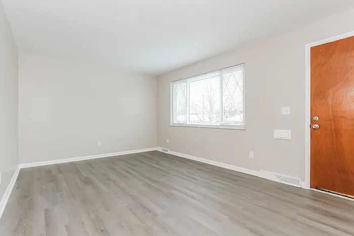 5325 Plumridge Dr — Photo 4