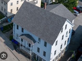 4 Chapel St APT 5, Newmarket, NH 03857