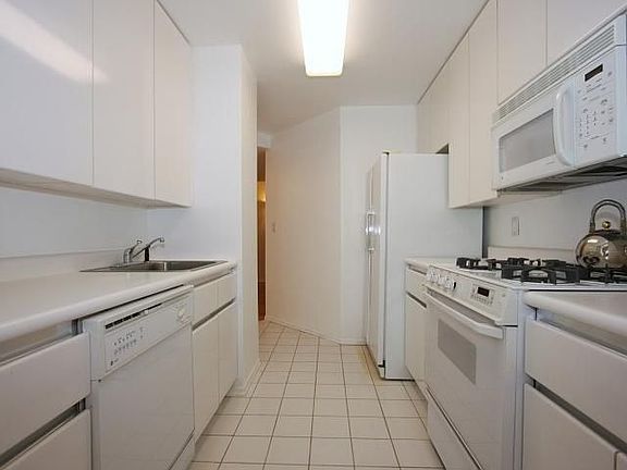5th image of 609 W So Orange Ave #3M