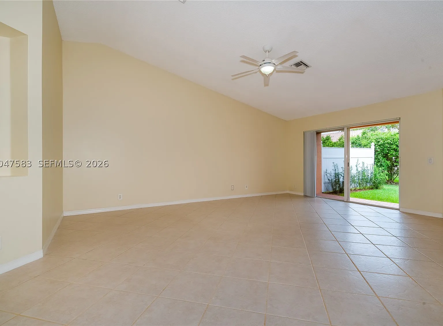 2 bed, 1447 sqft, $3,250 — Photo 3