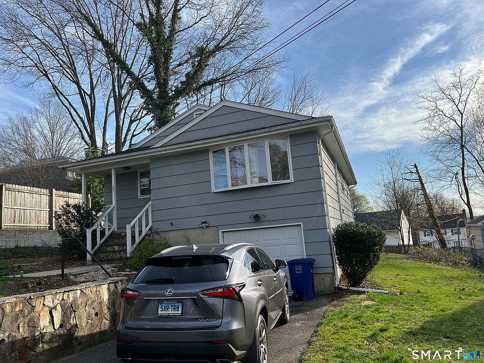1st image of 27 Plateau Avenue