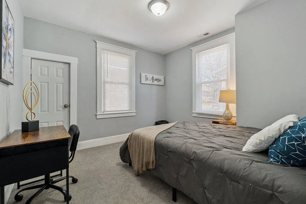 4 bed, 2.0 bath, 2040 sqft, $845 — Photo 2