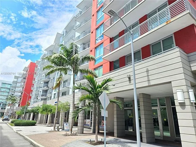 7875 NW 107th Ave — Photo 5