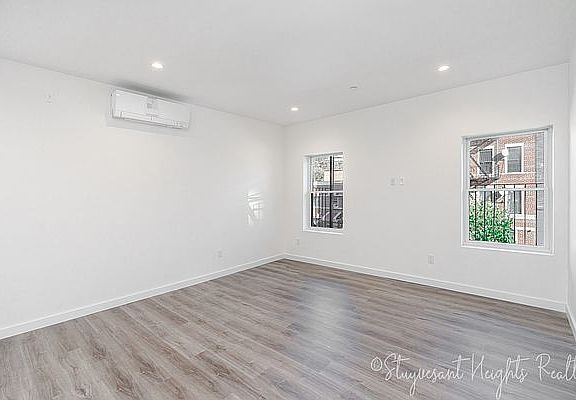 5th image of 114 Thomas S Boyland St #2R