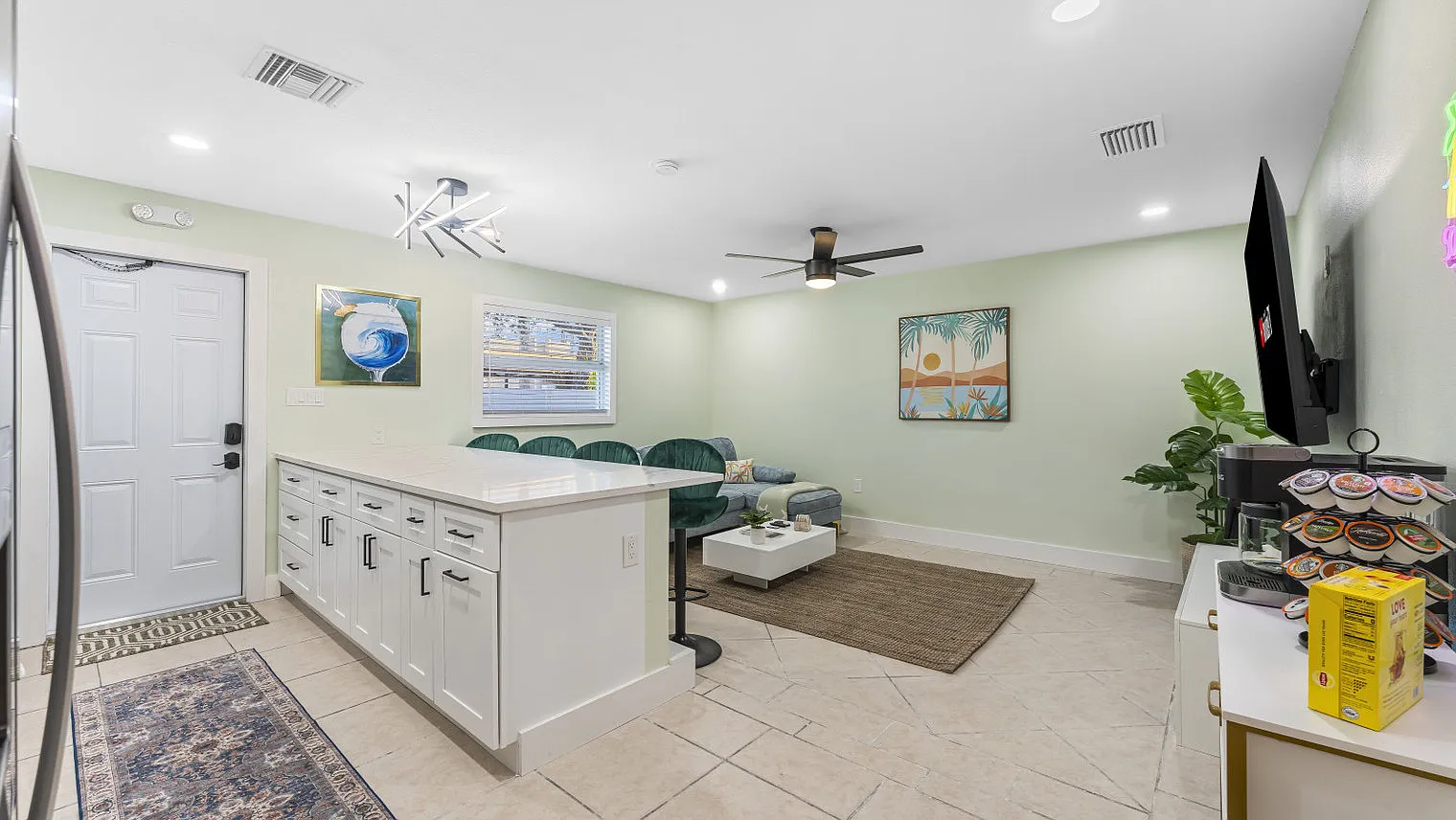 4 bed, 2.0 bath, 1700 sqft, $6,725 — Photo 1