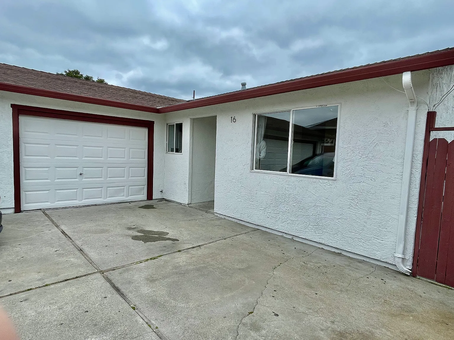 3 bed, 1200 sqft, $5,500 — Photo 1