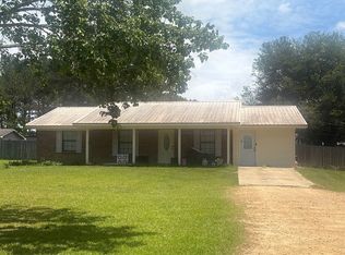 39 Jobie Miller Ln, Jayess, MS 39641