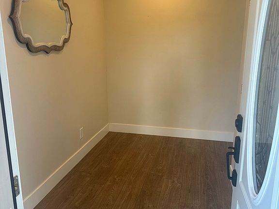 5th image of 251 Old Oak Rd