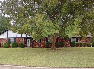 7705 S Peach Ave, Broken Arrow, OK 74011