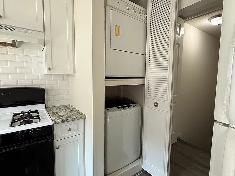 44 Farraday St #2 — Photo 5
