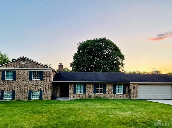 1295 Lomeda Ln, Dayton, OH 45434