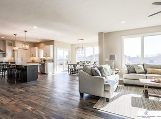 1719 S 207th Ave, Elkhorn, NE 68022