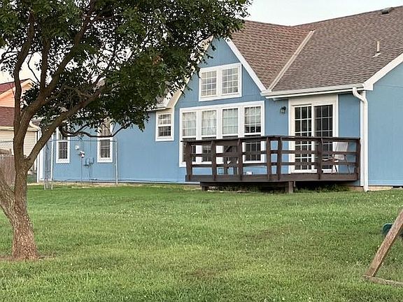 4th image of 15280 Roger Rd