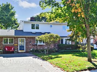 238 Cypress Ln W, Westbury, NY 11590