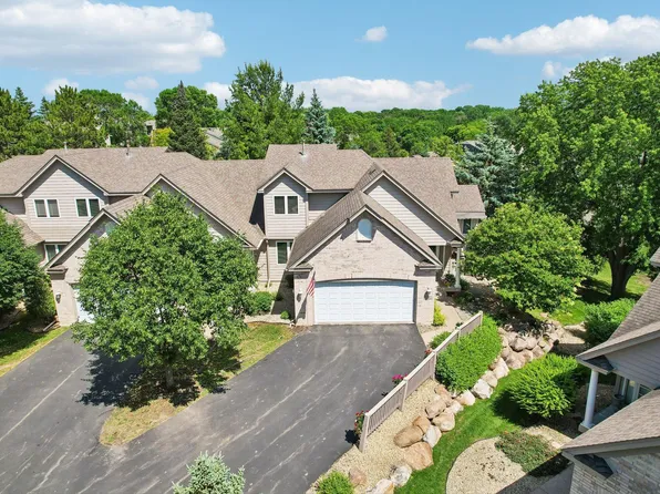 11975 Tiffany Ln, Eden Prairie, MN 55344