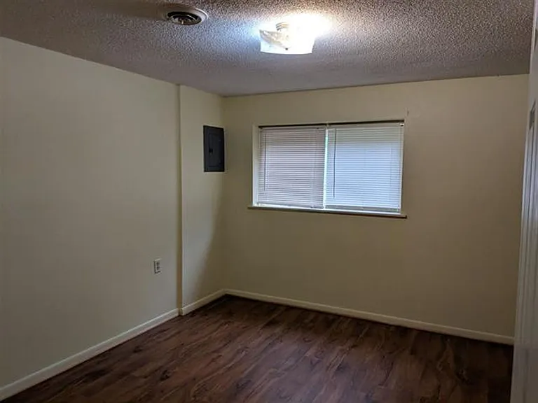 913 Harbor House Dr #2-2201/2203 — Photo 9