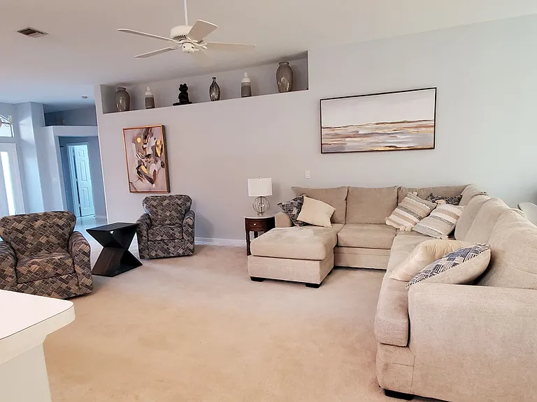 1141 Southlake Ct — Photo 6