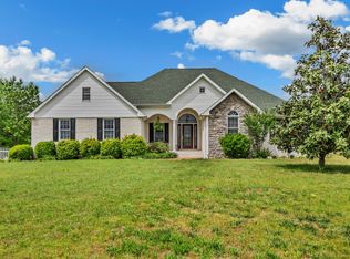 430 Hurricane Creek Dr, Stewart, TN 37175