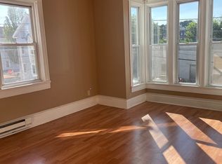 25 De Soto St #2, Providence, RI 02909